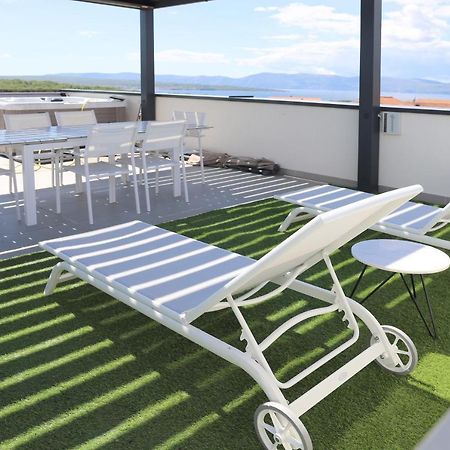 Apartments Terra Sun With Private Pool Or Jacuzzi 니바이스 외부 사진