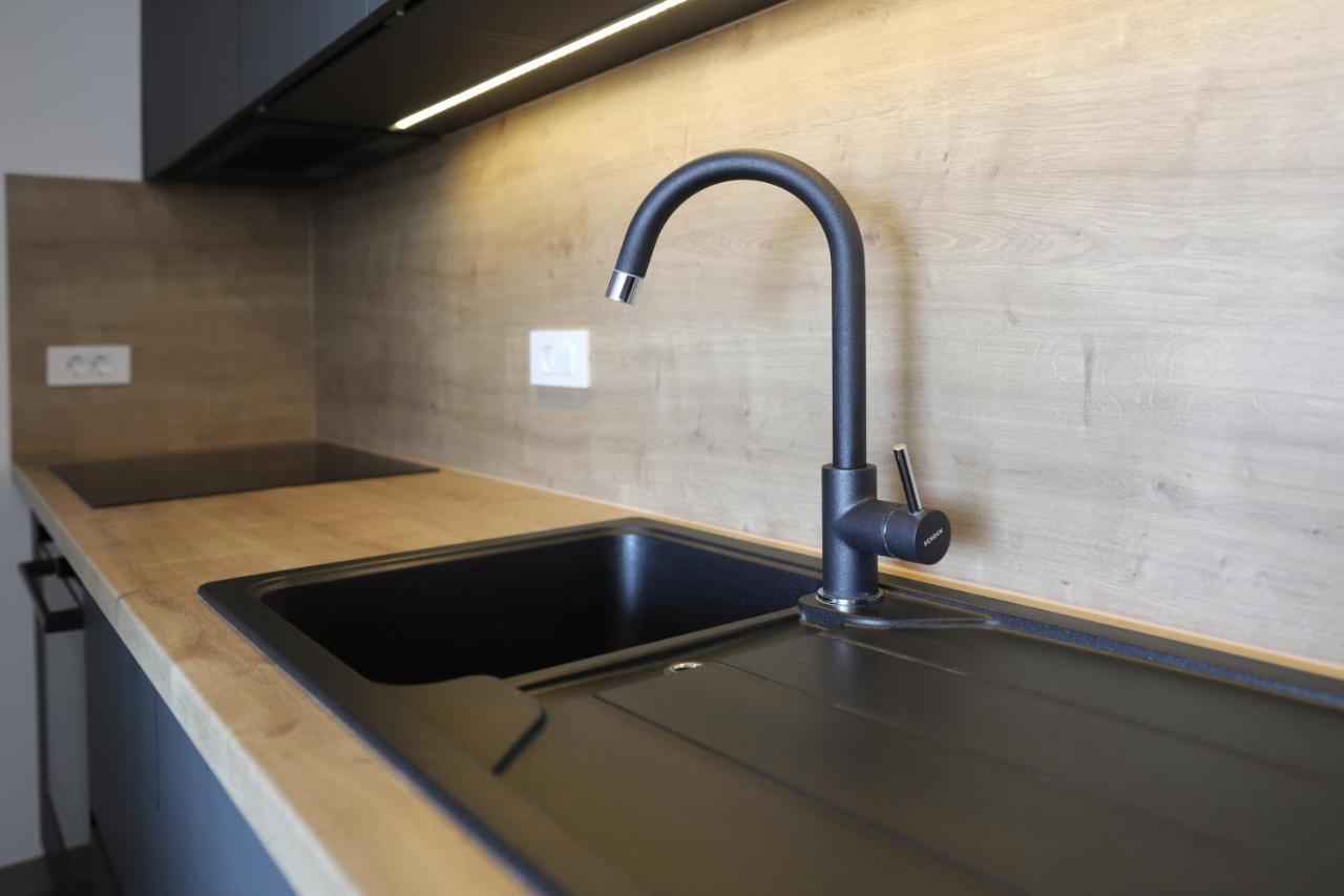 Apartments Terra Sun With Private Pool Or Jacuzzi 니바이스 외부 사진