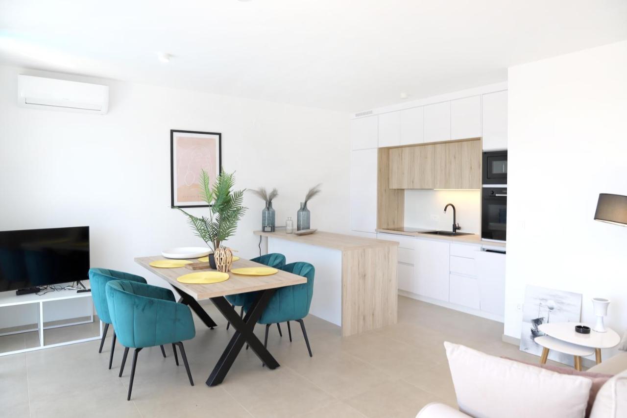 Apartments Terra Sun With Private Pool Or Jacuzzi 니바이스 외부 사진